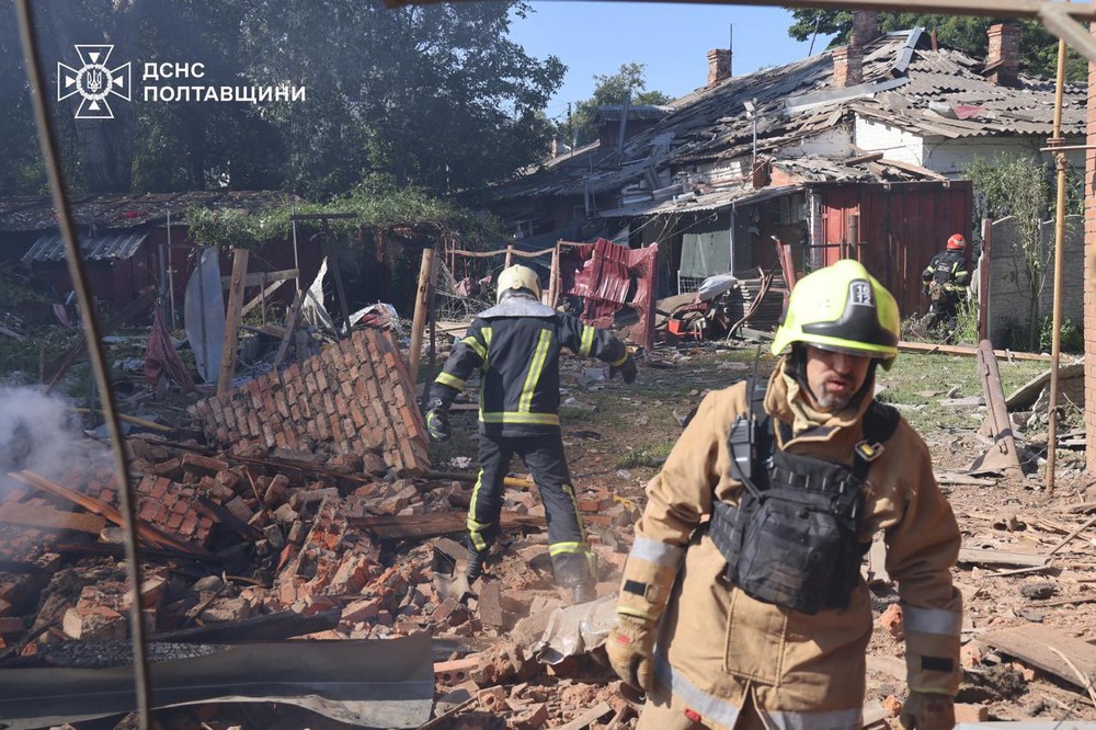 Удар по ТЦК в Полтаві 3 липня: є загиблі і поранені – інформація від командування і все, що відомо (відео)
