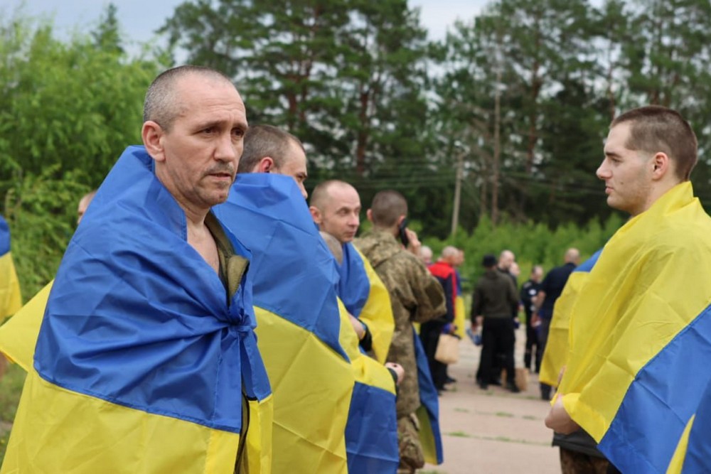 Відбувся черговий обмін полоненими 4 липня: фото