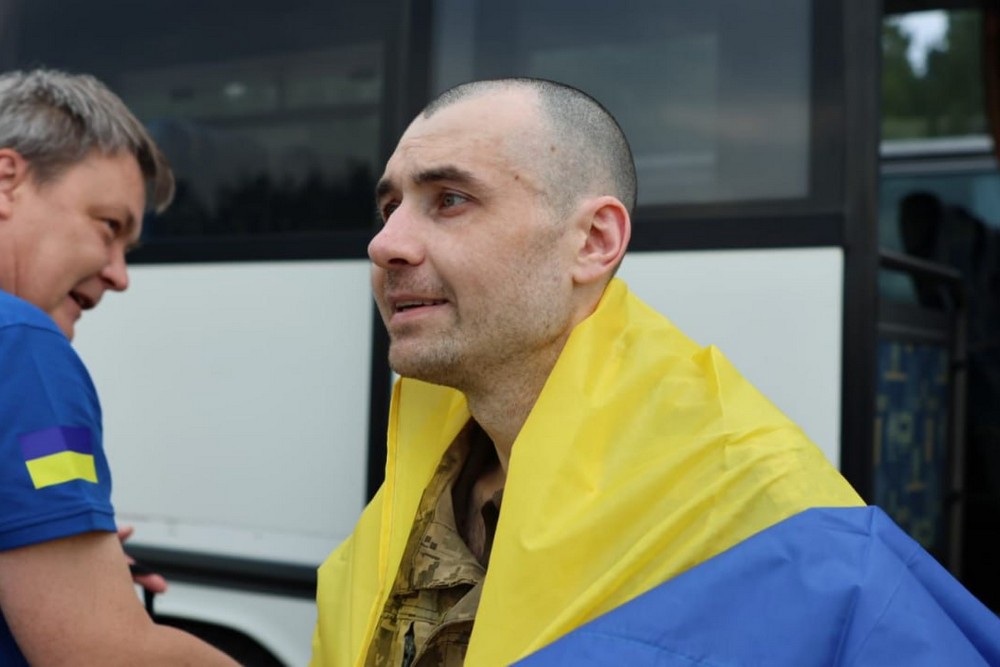 Відбувся черговий обмін полоненими 4 липня: фото