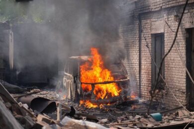 Військові РФ атакували обласні ТЦК у Харкові та Запоріжжі дронами — Сухопутні війська