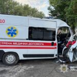 “Швидка” врізалася в стовп, медик загинув на місці: смертельна ДТП у Дніпрі 19 липня