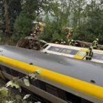 Пасажирський потяг зійшов з рейок у Німеччині: є загиблі і десятки постраждалих