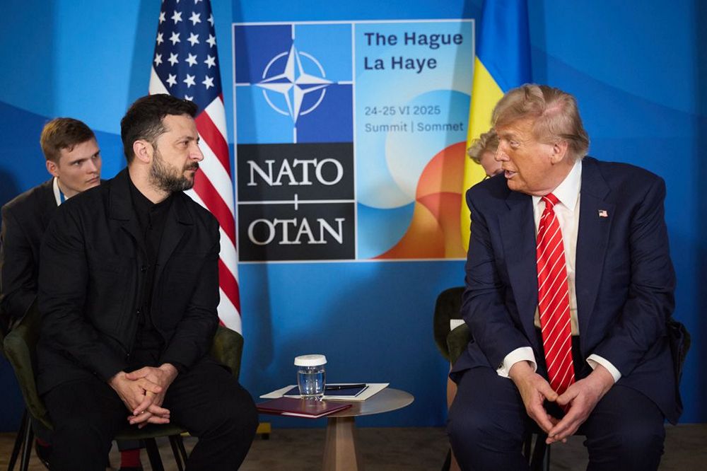Трамп і Зеленський розглядають мегаугоду щодо американської зброї 1 Трамп і Зеленський розглядають мегаугоду щодо американської зброї