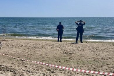 Підірвалися під час купання: троє