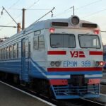 На Дніпропетровщині через бойові дії тимчасово скасували 14 поїздів, маршрут ще одного змінено