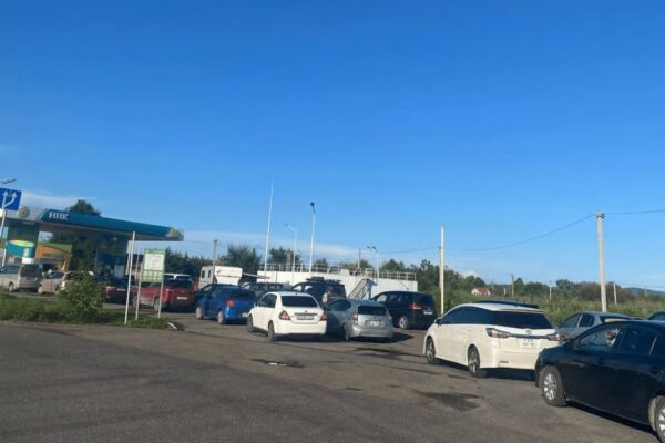 «Народ у шоці»: на Росії дефіцит бензину - Україна вибила п’яту частину російської нафтопереробки, за даними Reuters
