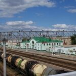 Знову палає на росії – виникла пожежа у районі залізничної станції, дрони атакували Волгоградську область