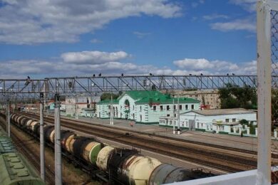 Знову палає на росії – виникла пожежа у районі залізничної станції, дрони атакували Волгоградську область