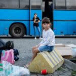 Примусово вивезуть сім’ї з дітьми ще з 14 населених пунктів – триває евакуація на Донеччині