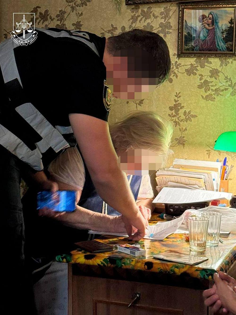 Заробляли на липових інвалідностях навіть в останні дні перед ліквідацією МСЕК – викрито посадовців
