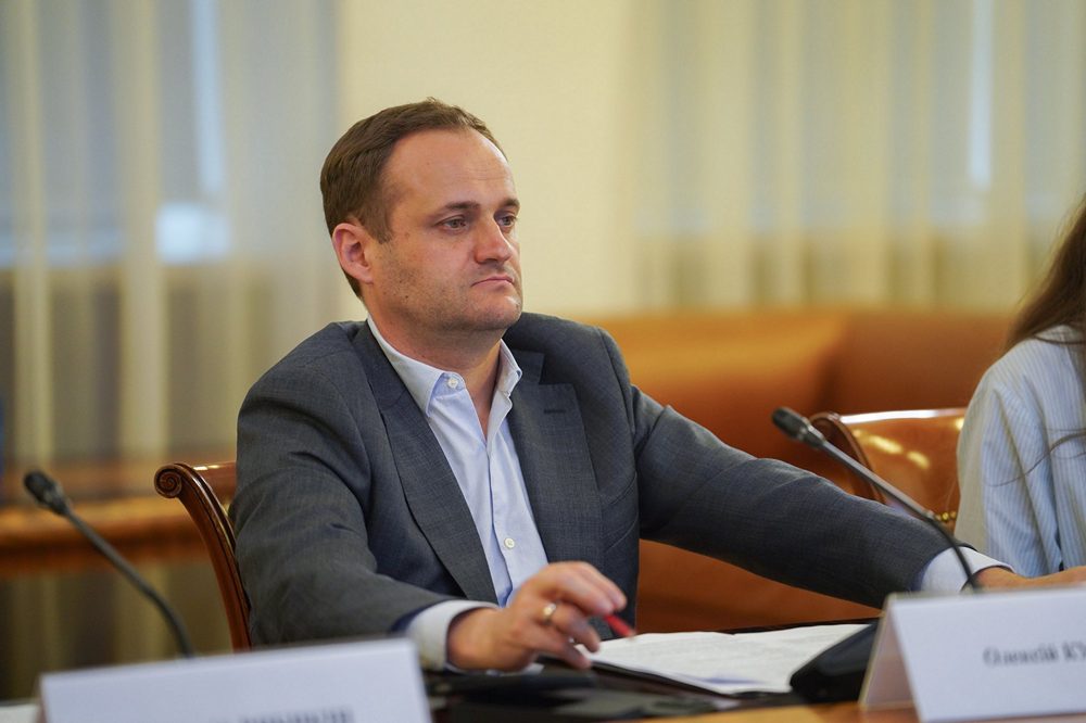 Понад 200 тисяч людей потребують евакуації з двох областей України Понад 200 тисяч людей потребують евакуації з двох областей України