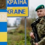 Виїзд за кордон чоловіків до 25 років: для кого діятимуть обмеження