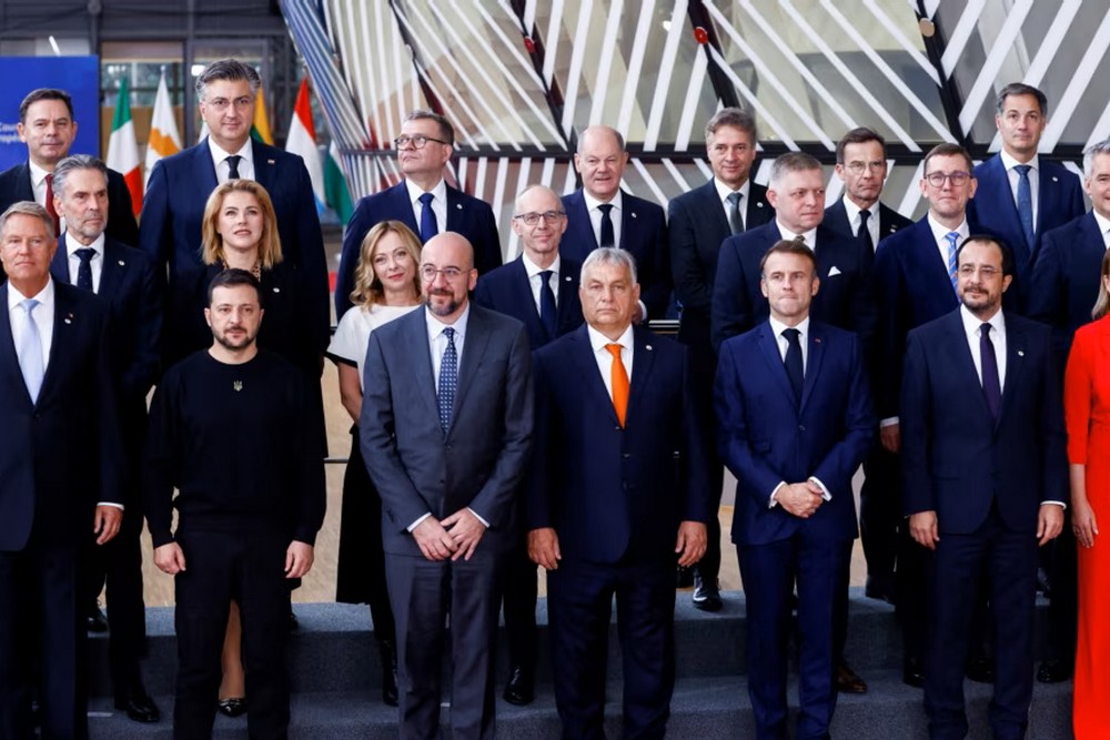 Лідери 26 країн ЄС підписали спільну заяву на підтримку України, лише одна країна проти 1 Лідери 26 країн ЄС підписали спільну заяву на підтримку України, лише одна країна проти