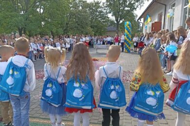 Скільки коштує зібрати першокласника до школи у 2025 році і як зекономити