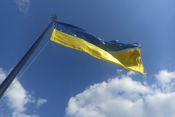Чому саме синьо-жовтий? 23 серпня День прапора: історія Державного Прапора України