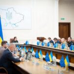 Жінкам-депутаткам місцевих рад дозволили виїжджати за кордон під час воєнного стану –  подробиці