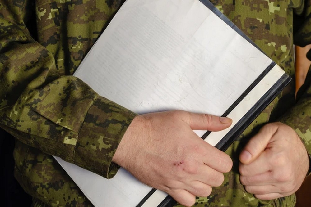 65-річного чоловіка затримали і побили співробітники ТЦК, але справу не відкрили - що вирішив суд