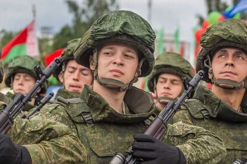 Лукашенко дозволив армії придушувати протести у Білорусі – розвідка 1 Лукашенко дозволив армії придушувати протести у Білорусі – розвідка