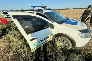 Дістав зброю та почав стріляти у поліцейського – подробиці трагедії на Одещині