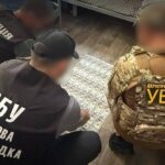Намагався вивезти ухилянта за 7 000 доларів у секретному купе – затримано провідника