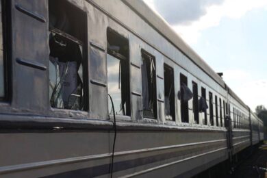 Ворог атакував залізничний вокзал у Сумах двома БпЛА