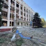 Під завалами ще є люди – окупанти атакували Костянтинівку авіабомбами та дронами