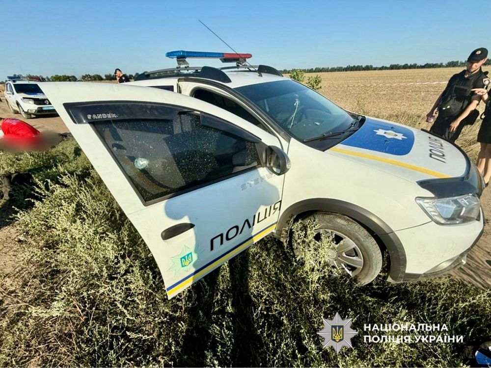 Дістав зброю та почав стріляти у поліцейського - подробиці трагедії на Одещині 