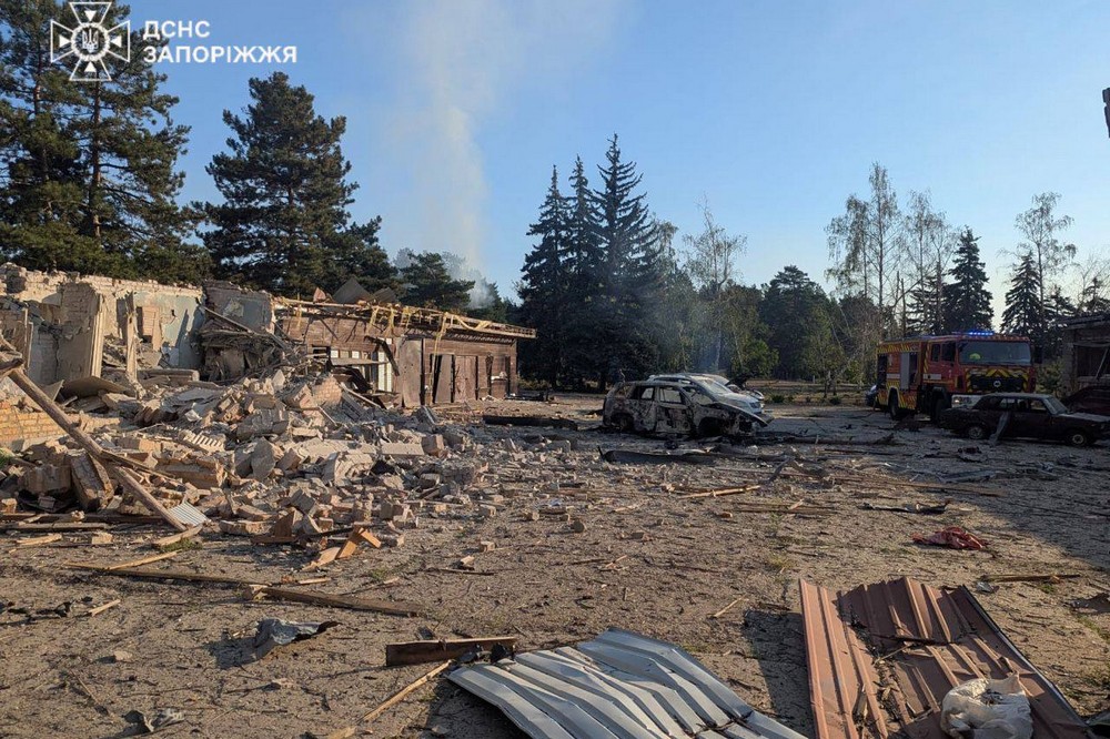 Нічна повітряна атака 6 серпня: смертельний удар по базі відпочинку, атака на магістральний газогін,  – все, що відомо (фото)