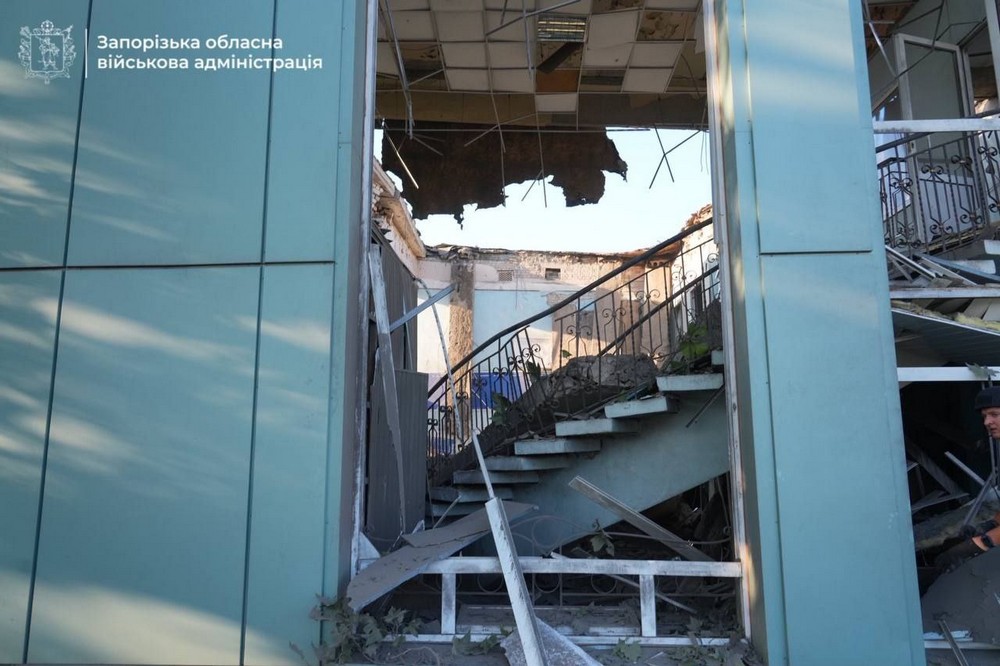 Окупанти розбомбили центральний автовокзал у Запоріжжі: що відомо