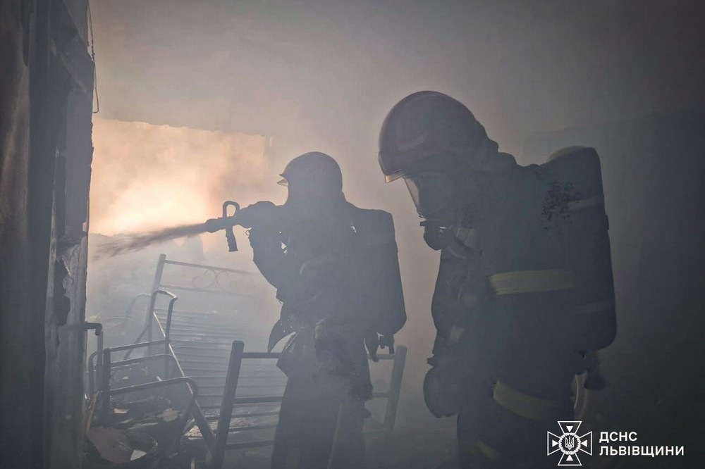 Загорівся геріатричний пансіонат на Львівщині: фото