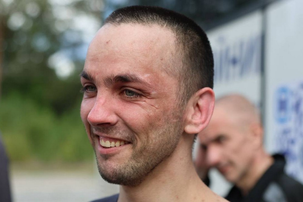 Відбувся обмін полоненими 24 серпня: серед звільнених екс-мер Херсона, двоє журналістів, медик та військові (фото)