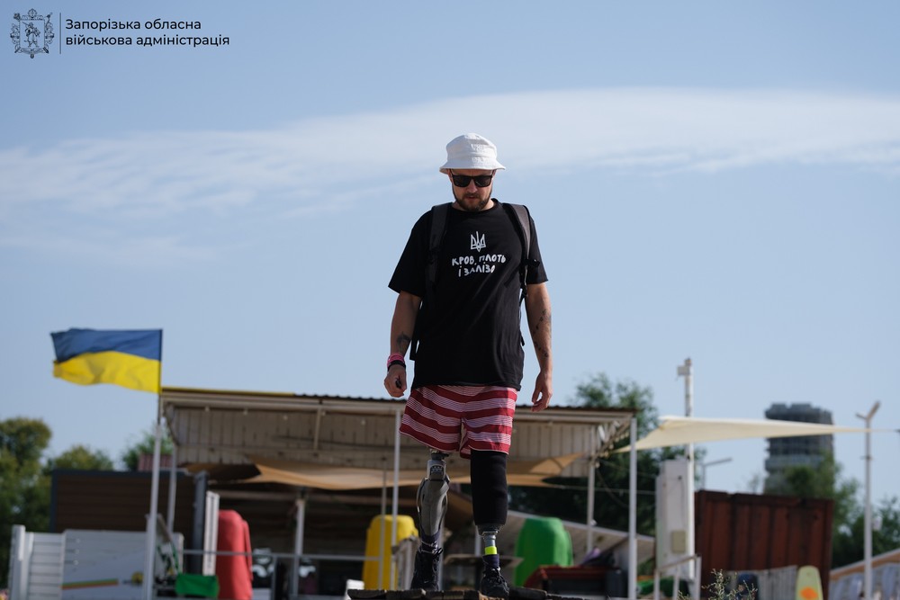 Втративши на фронті обидві ноги, ветеран із Запоріжжя освоює нову професію і екстремальний вид спорту (фото)