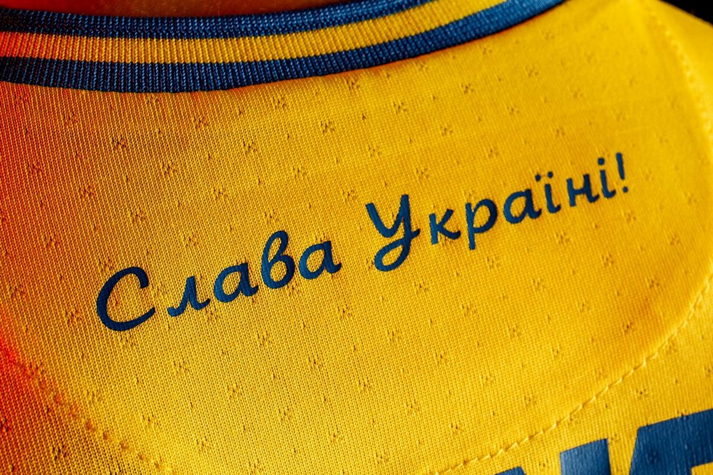 Польський депутат назвав нацистським гасло "Слава Україні!" нацистським – посол Боднар відповів