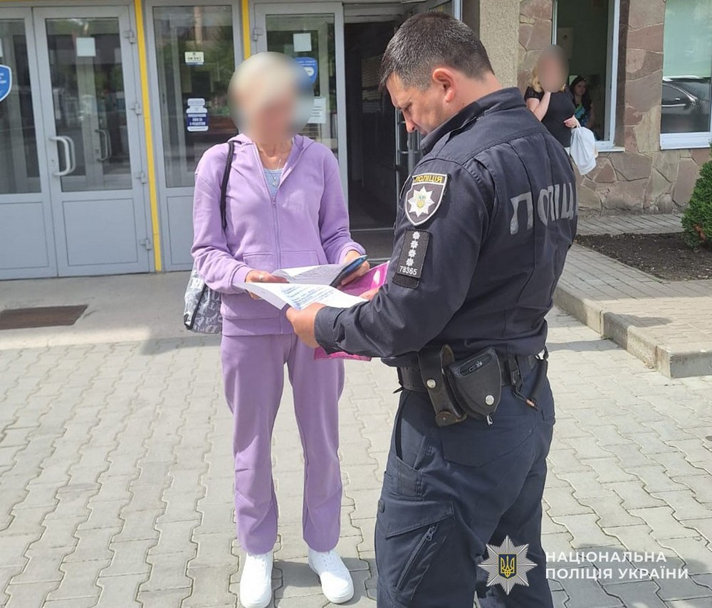 Вистрілив у 5-річну дитину, а влучив у матір: інцидент на Львівщині розслідує поліція