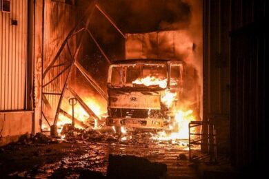 Нічна повітряна атака 4 вересня: є поранені, виникли масштабні пожежі – все, що відомо (фото)