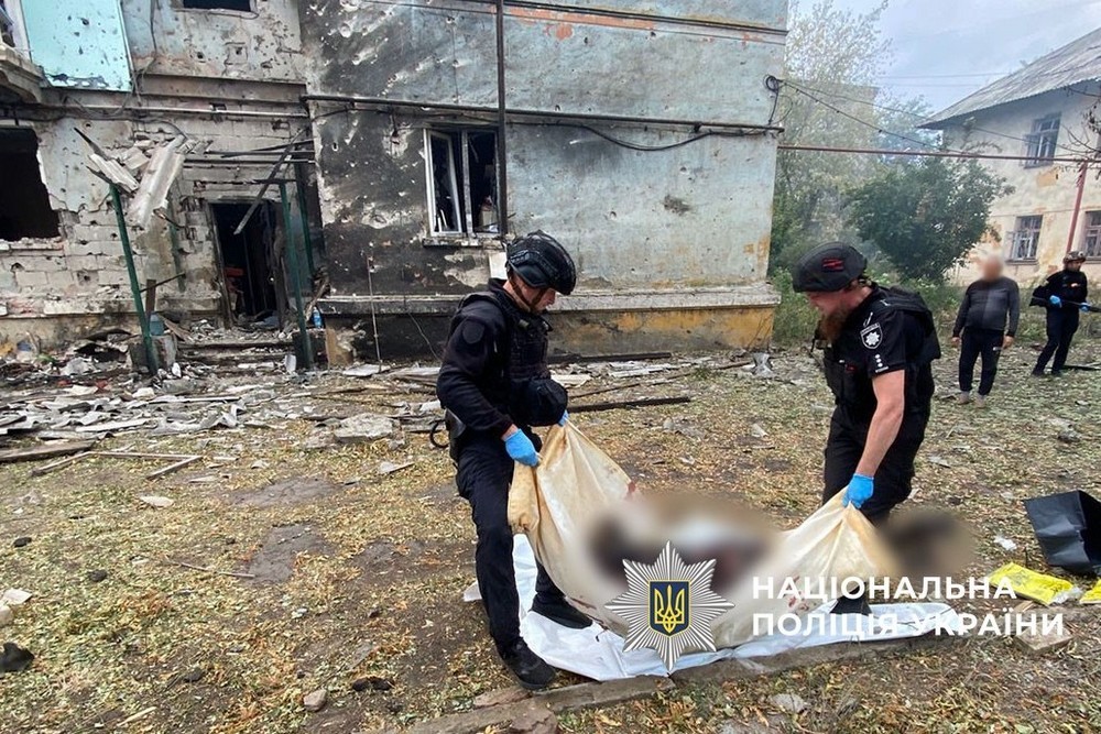 Знову бомба на Костянтинівку, вбито 5 людей – як живе місто з майже цілодобовою комендантською годиною, практично без світла, води і газу (фото)
