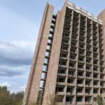 Підліток зірвався з будівлі покинутого санаторію на Дніпропетровщині і загинув – ЗМІ