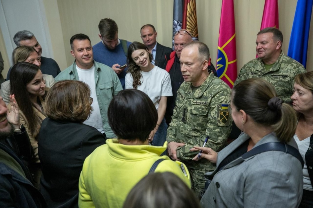 Про наступ армії РФ на Дніпропетровщині, зірвані плани ворога, успіхи ЗСУ і створення нового роду військ розповів Сирський