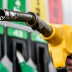 Бензин зникає з АЗС Росії після атак українських дронів – Reuters