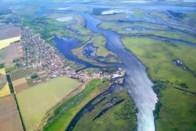 Російські окупанти намагаються висадитися на