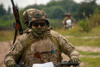 Обстановка на фронті 3 вересня: ворога відкинуто біля Товстого, росіяни просунулися на Дніпропетровщині і Донеччині