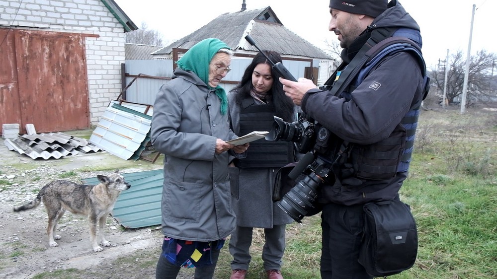 «Син з Росії кинув слухавку, а бабуся Зіна продовжувала говорити, що сумує і любить»: що відомо про пенсіонерів, яких убила в Яровій армія РФ (відео)