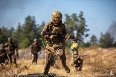 Обстановка на фронті 19 вересня: різко зросла кількість боєзіткнень, ворог затято штурмує Покровськ