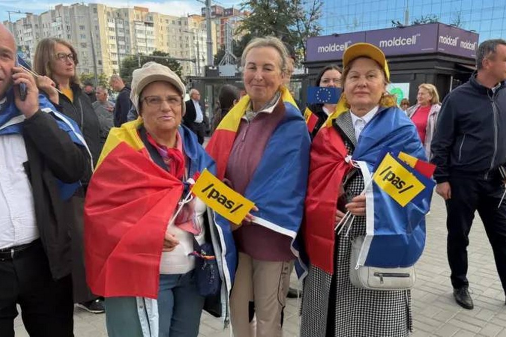 Перемагає з величезним відривом: відомі попередні результати виборів у Молдові