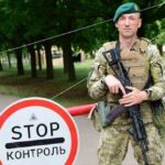 Студенти вишів масово беруть академвідпустки для виїзду за кордон — експерт