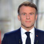 Уряд Франції відправили у відставку – чи оголосить Макрон нові вибори