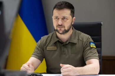 Нові санкції і зниження цінової «стелі» на нафту: Зеленський подякував трьом країнам за тиск на РФ