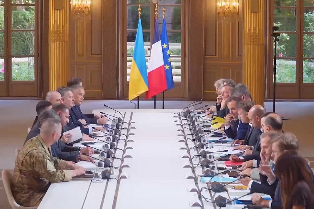 Що допоможе підштовхнути росію до миру – Зеленський назвав ключ до цього