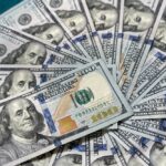 Грошова допомога у 4 областях: хто і як може отримати 20 000 доларів