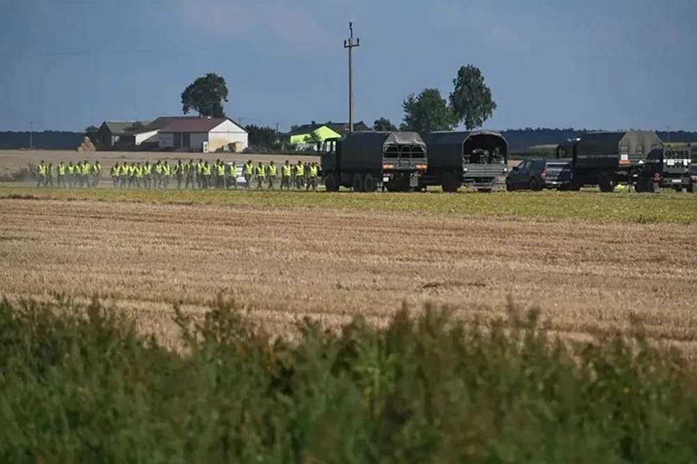 У Польщі в лісі виявили дрон – що відомо 1 У Польщі в лісі виявили дрон – що відомо